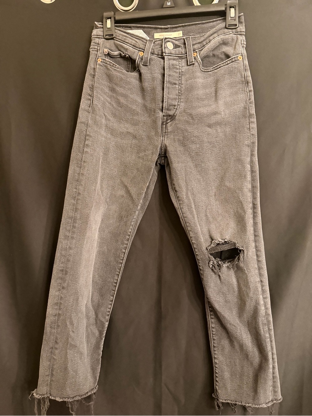Levi's Women's Cropped Distressed Gray Ankle Jeans Size 27